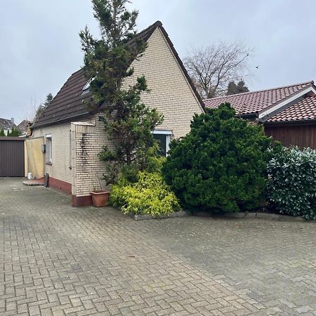Gemuetliches Ferienhaeuschen Neumünster Exterior foto